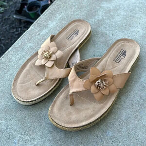 Cliffs Brown Flower Sandals Size 9